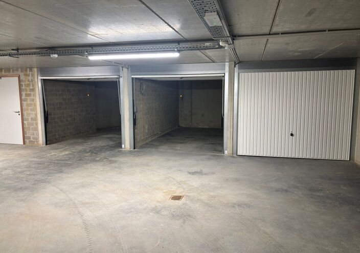 Gesloten garagebox te huur in Opwijk