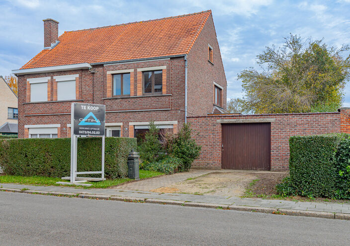 Op te frissen woning te koop in Opwijk
