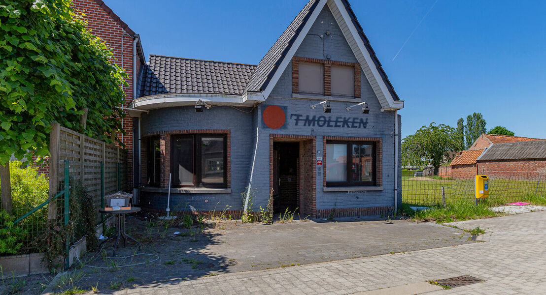 Gebouw voor gemengd gebruik te koop in Lebbeke Denderbelle