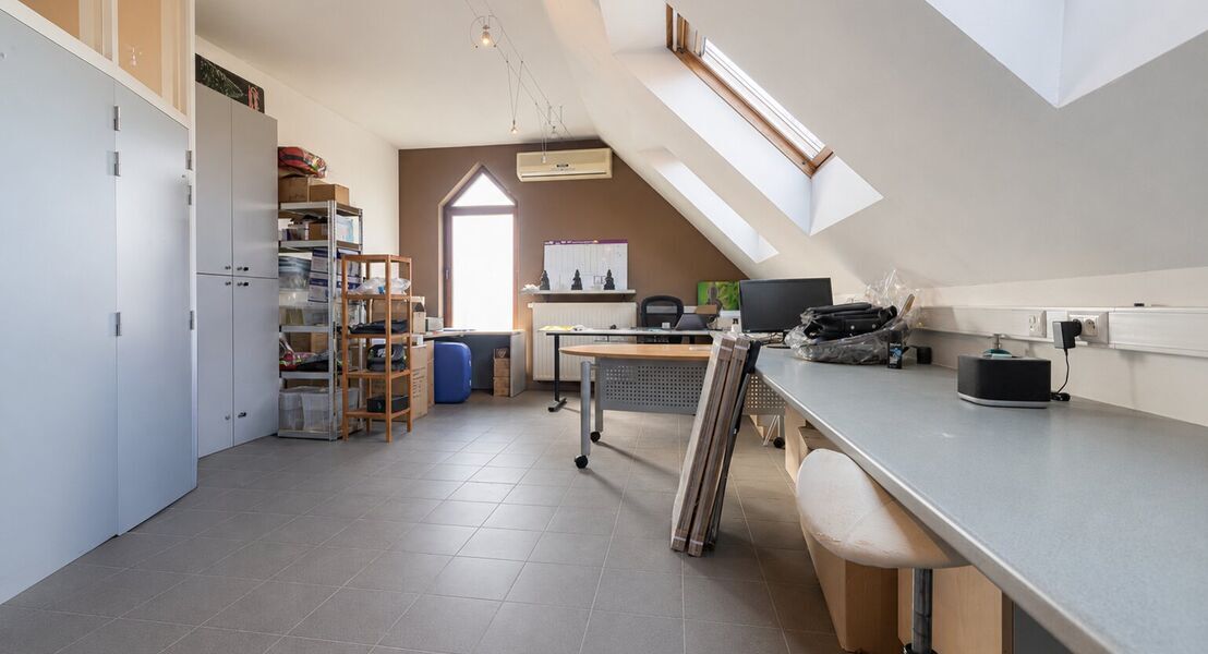 Gebouw voor gemengd gebruik te koop in Opwijk
