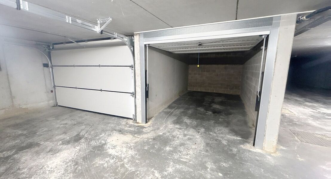 Gesloten garagebox te huur in Opwijk
