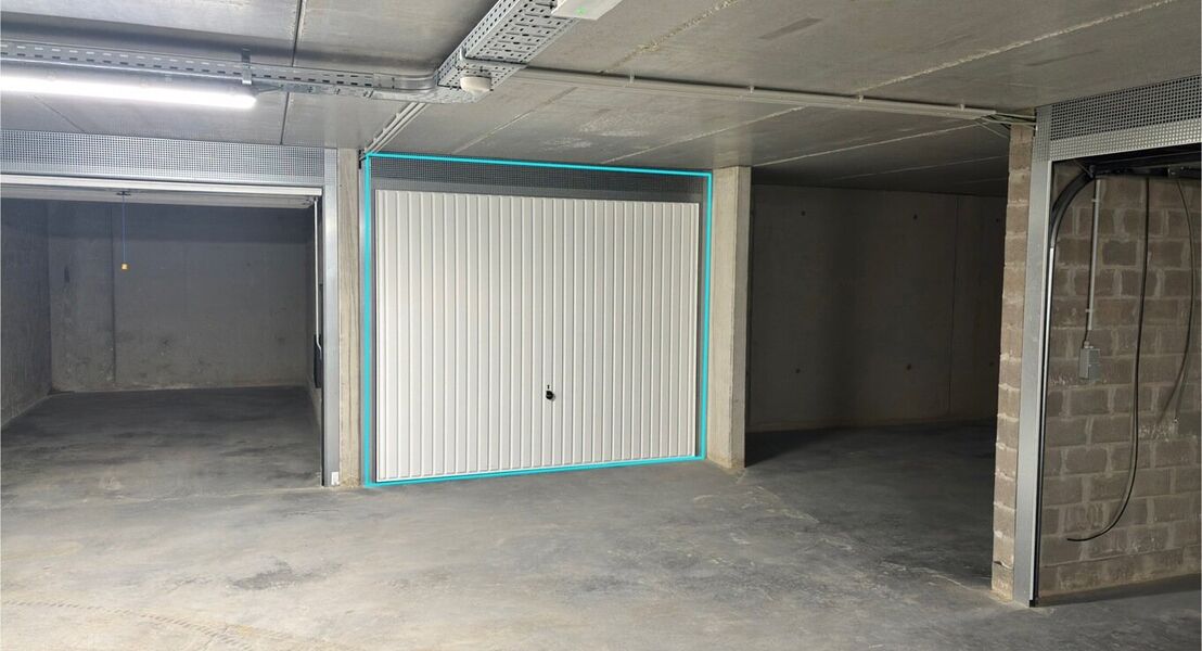 Gesloten garagebox te huur in Opwijk