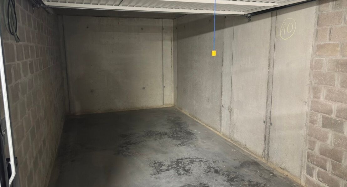 Gesloten garagebox te huur in Opwijk