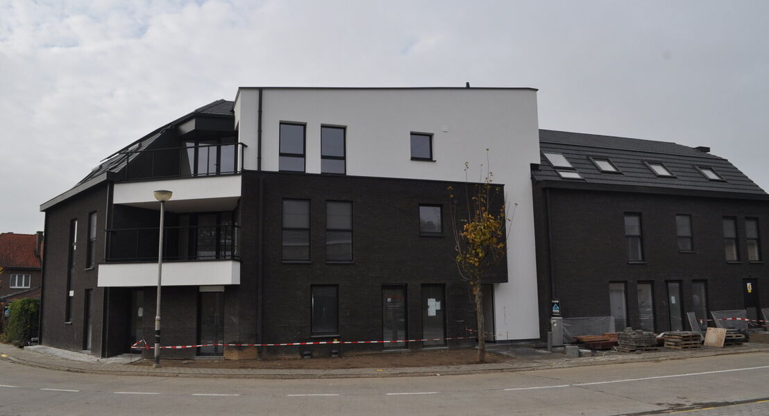 Gesloten garagebox te koop in Opwijk